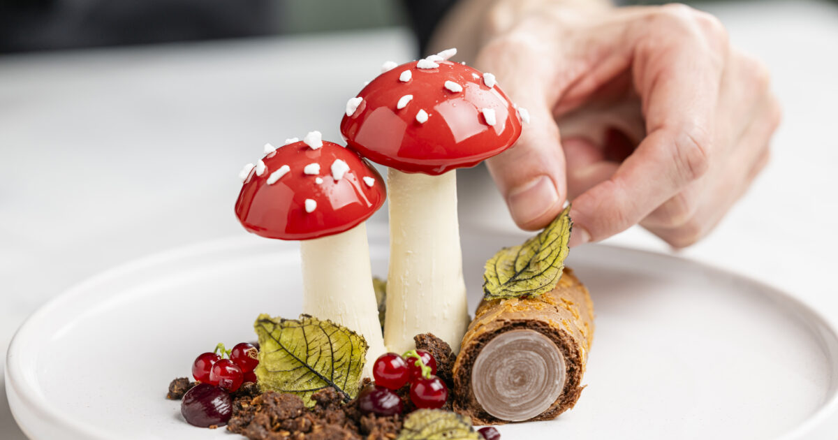 Autumn plated dessert | Veliche